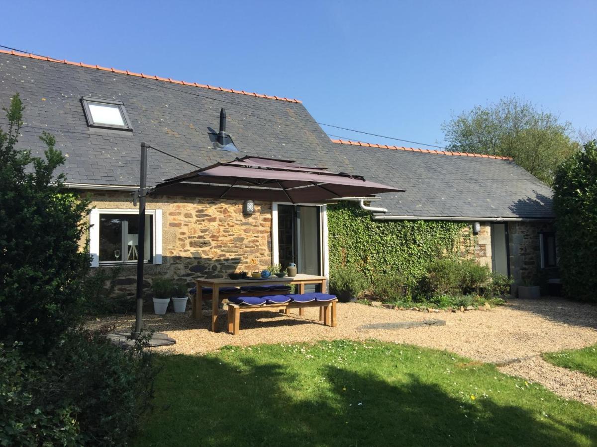 La Colline Des Renards Apartment Locmaria-Berrien Exterior foto